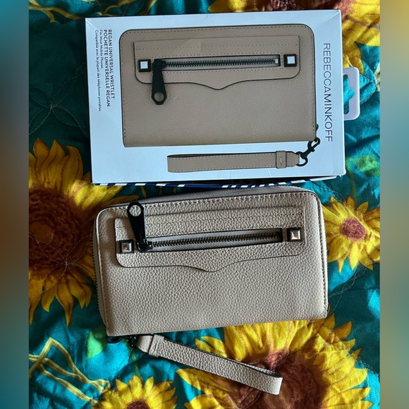 Rebecca Minkoff Handbags - REBECCA MINKOFF REGAN UNIVERSAL WRISTLET